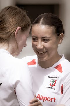 Bild 783 - wCJ Germania Schnelsen - Walddoerfer SV : Ergebnis: 0:6